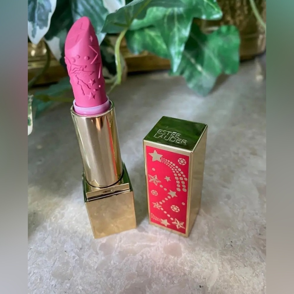 Estée Lauder Limited Edition Lipstick Saturn Reign